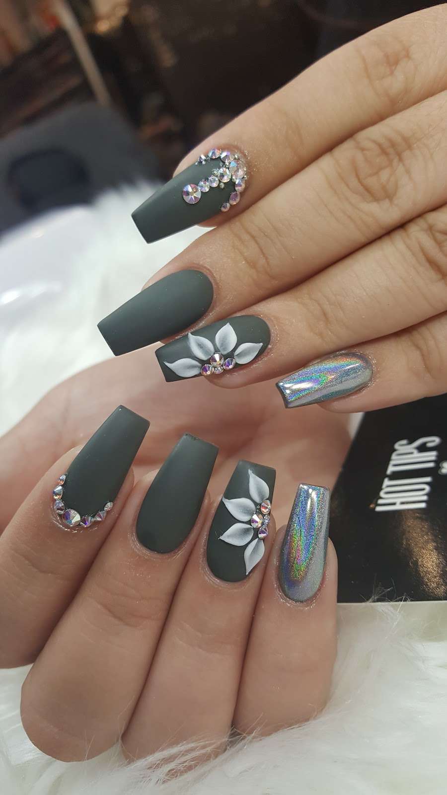 Hot Tips Nail & Beauty Lounge | 170 Route 46 East Rockaway, Rockaway, NJ 07866, USA | Phone: (973) 983-8899