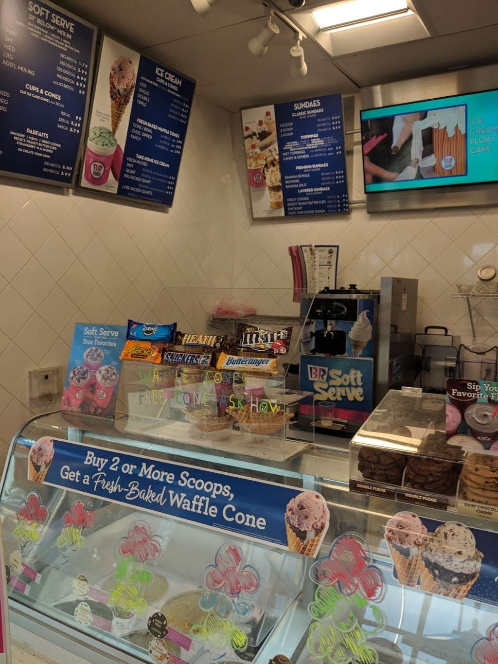 Baskin-Robbins | 1578 3rd St SW, Winter Haven, FL 33880, USA | Phone: (863) 297-9100