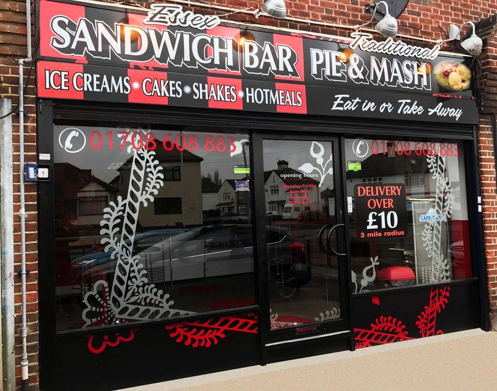Essex Sandwich, Traditional Pie & Mash Bar | 198 Wennington Rd, Rainham RM13 9UU, UK | Phone: 01708 608883