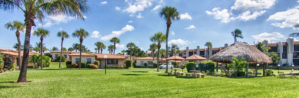 Royal Flamingo Villas | 1225 Hillsboro Mile, Pompano Beach, FL 33062, USA | Phone: (954) 427-0669