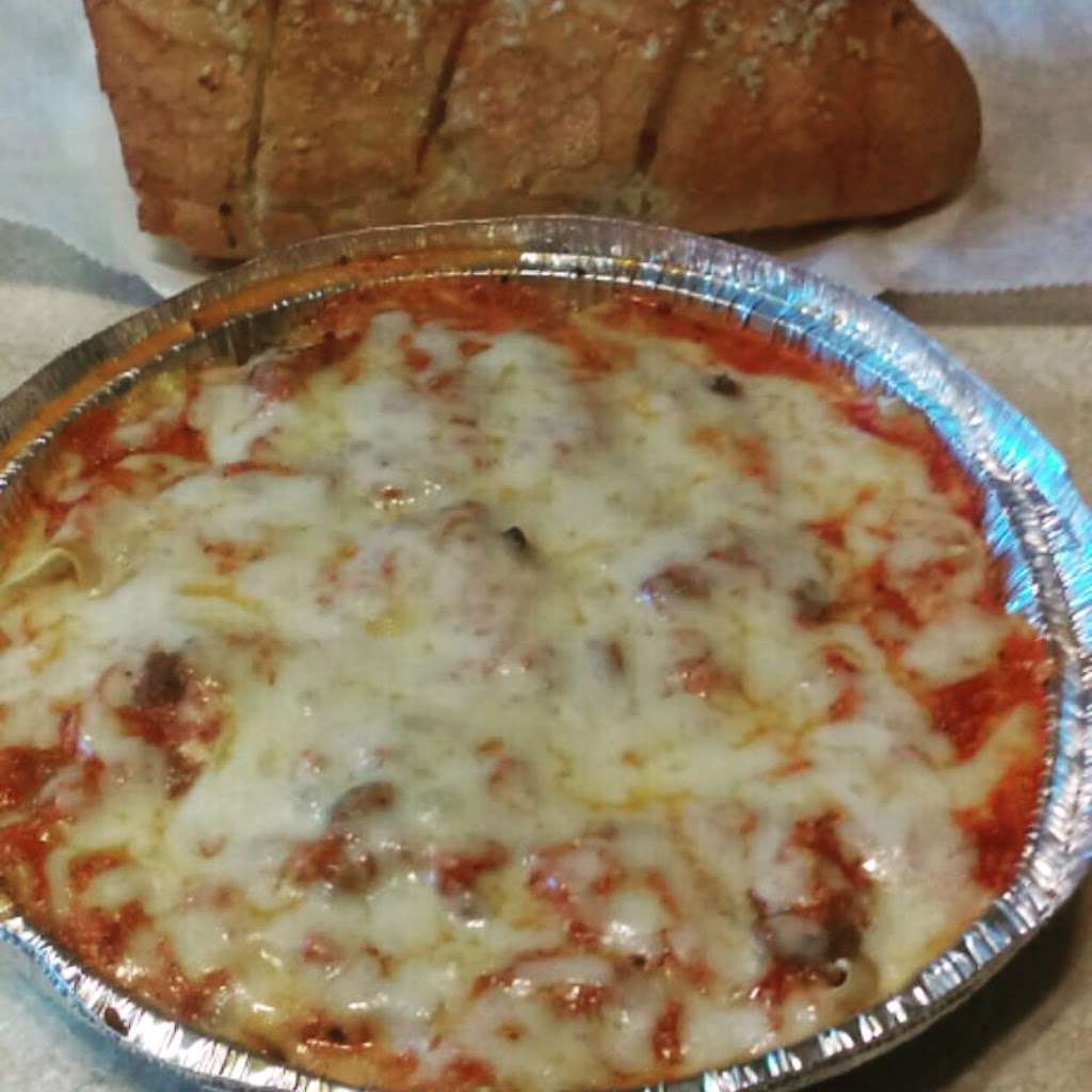 Ginos Pizza | 553 Grove St, Irvington, NJ 07111 | Phone: (973) 374-9015