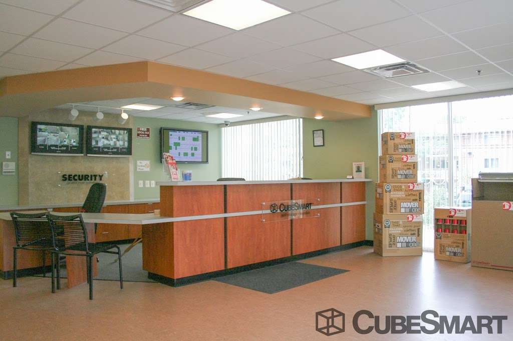 CubeSmart Self Storage | 3750 Donnell Dr, District Heights, MD 20747 | Phone: (301) 736-7867