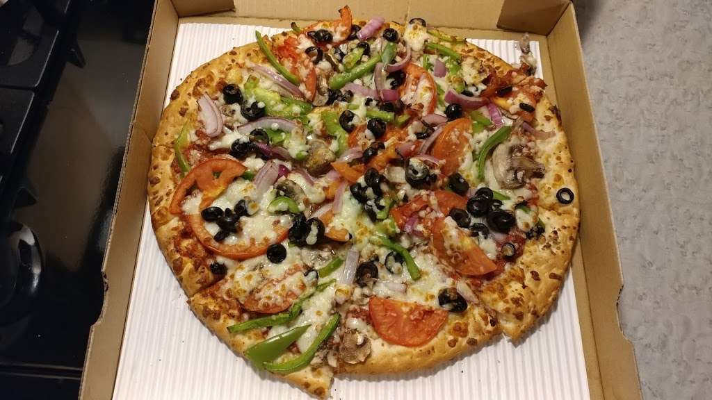 Lenzinis Pizza | 5044 Lankershim Blvd, North Hollywood, CA 91601, USA | Phone: (818) 506-0200