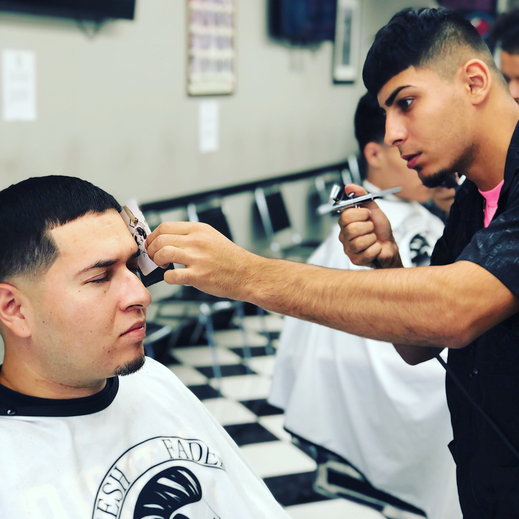 Fresh Fadez Barbershop | 2637 W Bethany Home Rd, Phoenix, AZ 85017, USA | Phone: (602) 374-3339