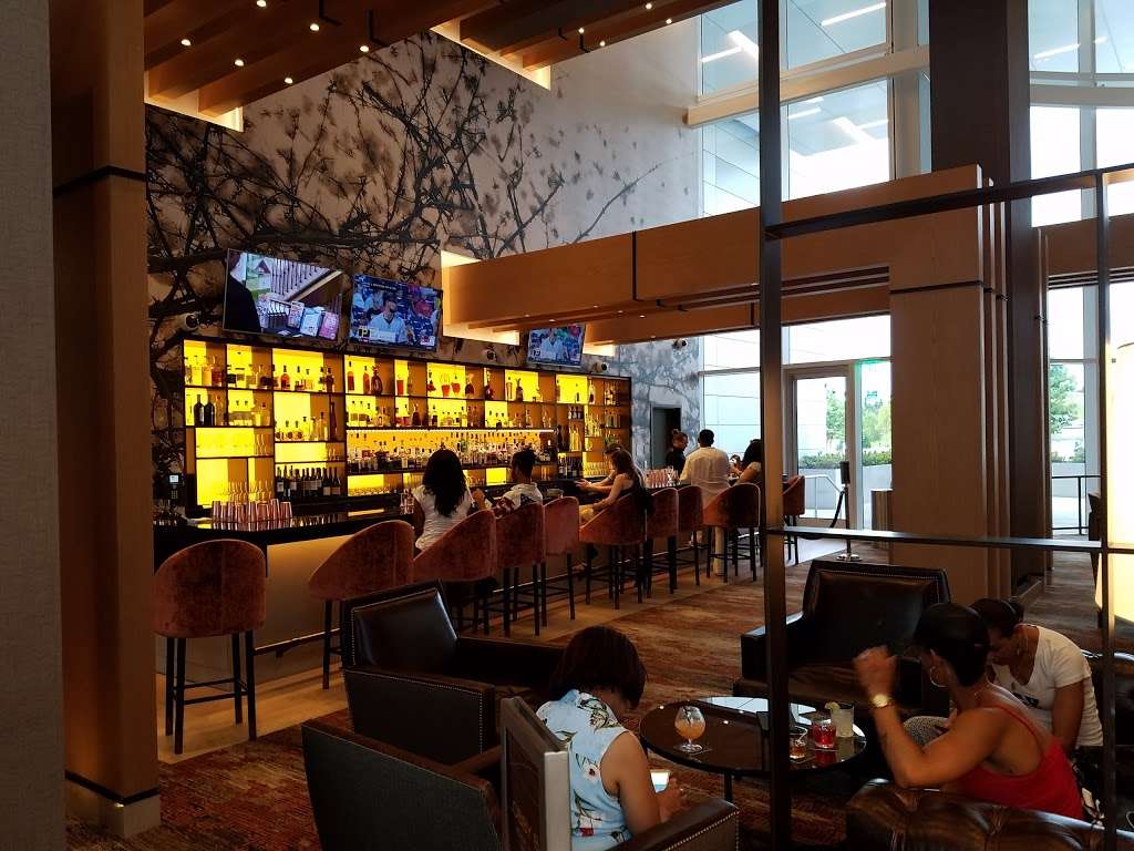 Lobby Bar | MGM National Harbor Resort & Casino, 101 MGM National Ave, Oxon Hill, MD 20745, USA | Phone: (301) 971-5000