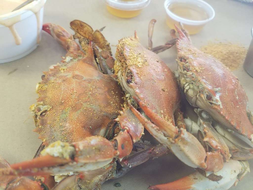 Grinders Seafood | 4665 Indian Head Hwy, Indian Head, MD 20640 | Phone: (301) 743-7344