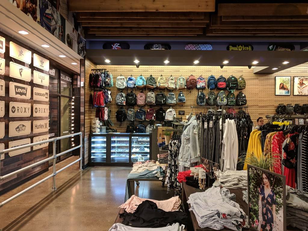 Tillys | 6581 N Riverside Dr, Fresno, CA 93722 | Phone: (559) 470-6810