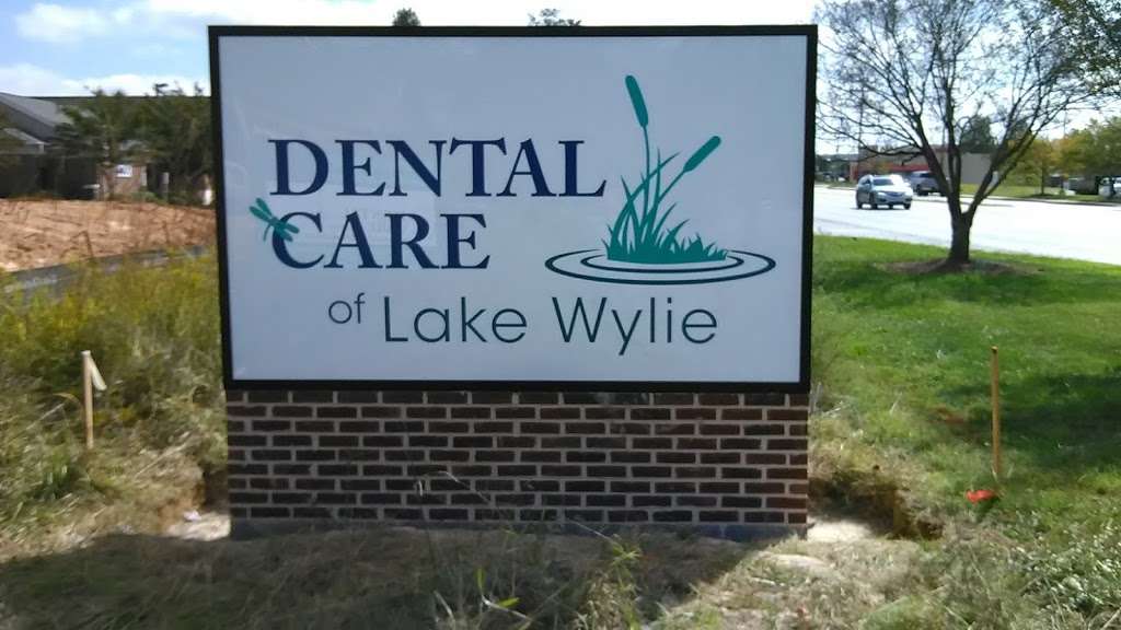 Dental Care of Lake Wylie | 209 Latitude Ln Box 5473, Clover, SC 29710, USA | Phone: (803) 619-4511