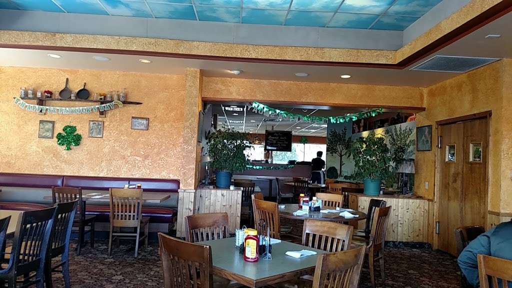 Sycamore Parkway Restaurant | 605 E State St, Sycamore, IL 60178, USA | Phone: (815) 895-6700