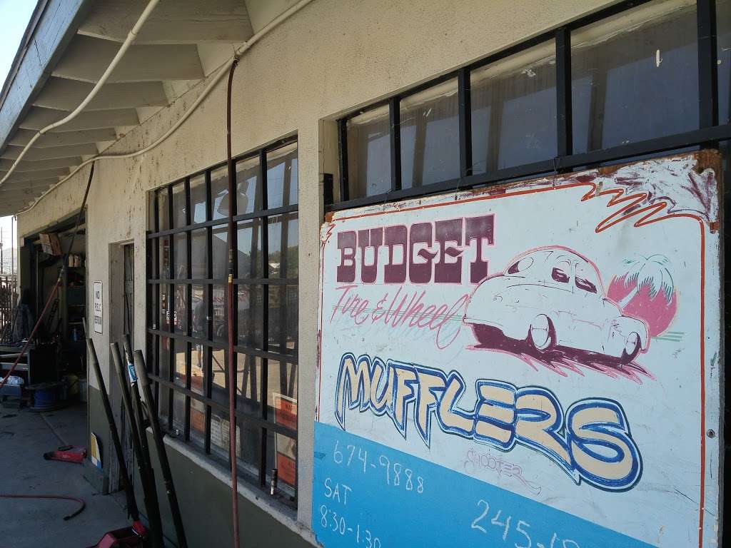 Budget Tire Inc | 550 E Lakeshore Dr, Lake Elsinore, CA 92530, USA | Phone: (951) 674-9888