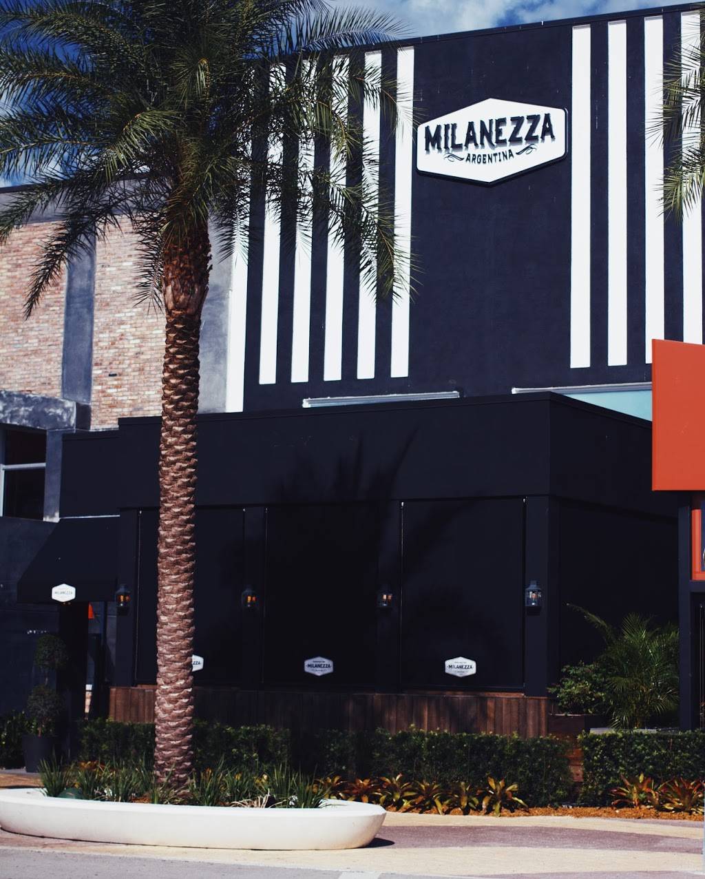 Milanezza Dolphin Restaurant & Bar | 11401 NW 12th St R103, Miami, FL 33172, USA | Phone: (305) 704-1875