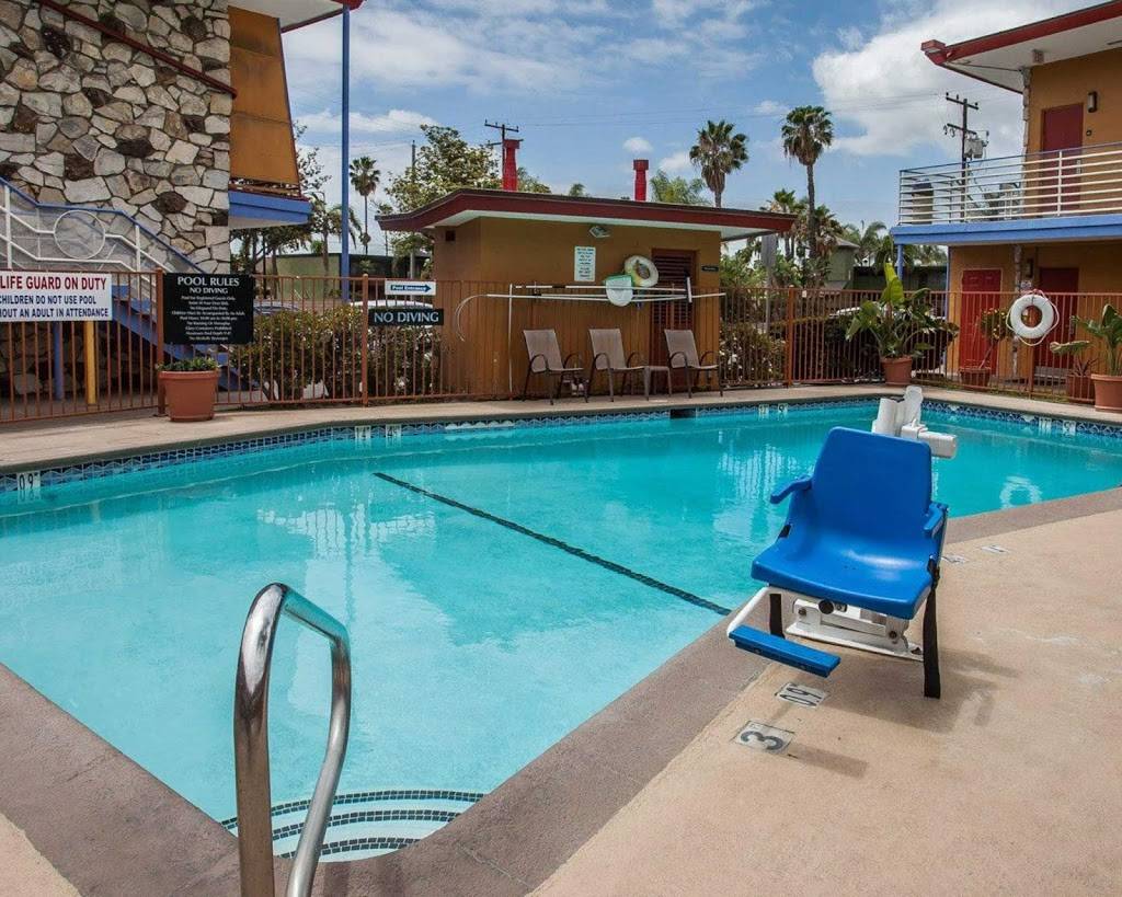 Quality Inn & Suites Anaheim At The Park | 1166 W Katella Ave, Anaheim, CA 92802, USA | Phone: (714) 774-7817