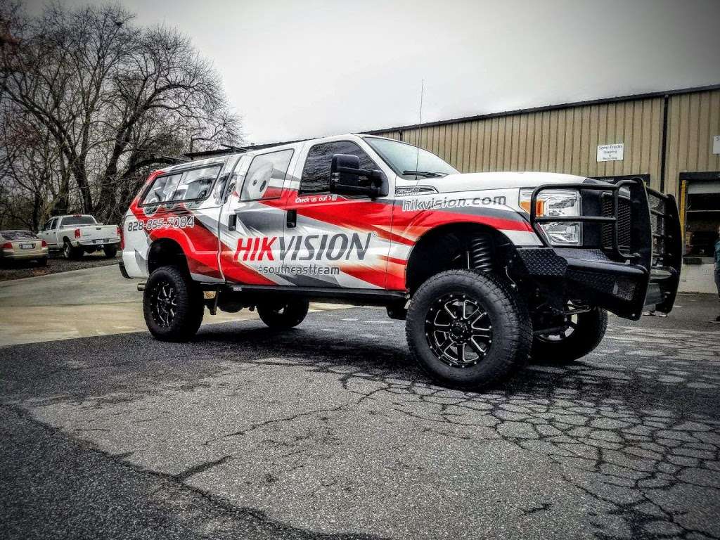Hyperformance Graphics | 425 McLin Creek Rd N, Conover, NC 28613, USA | Phone: (828) 294-1180