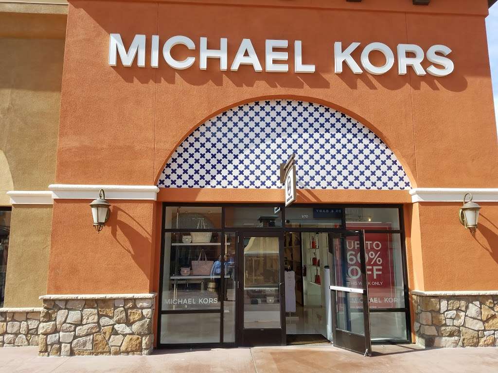 Michael Kors Outlet | 5701 Outlets at Tejon Pkwy #670, Arvin, CA 93203, USA | Phone: (661) 606-6007