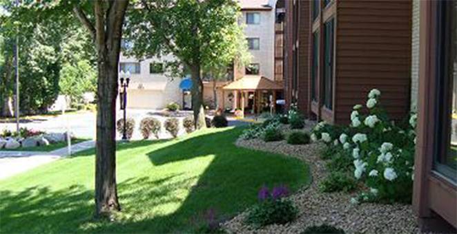 Anthony James Apartments | 6100 W Broadway Ave #2886, New Hope, MN 55428, USA | Phone: (763) 535-3840