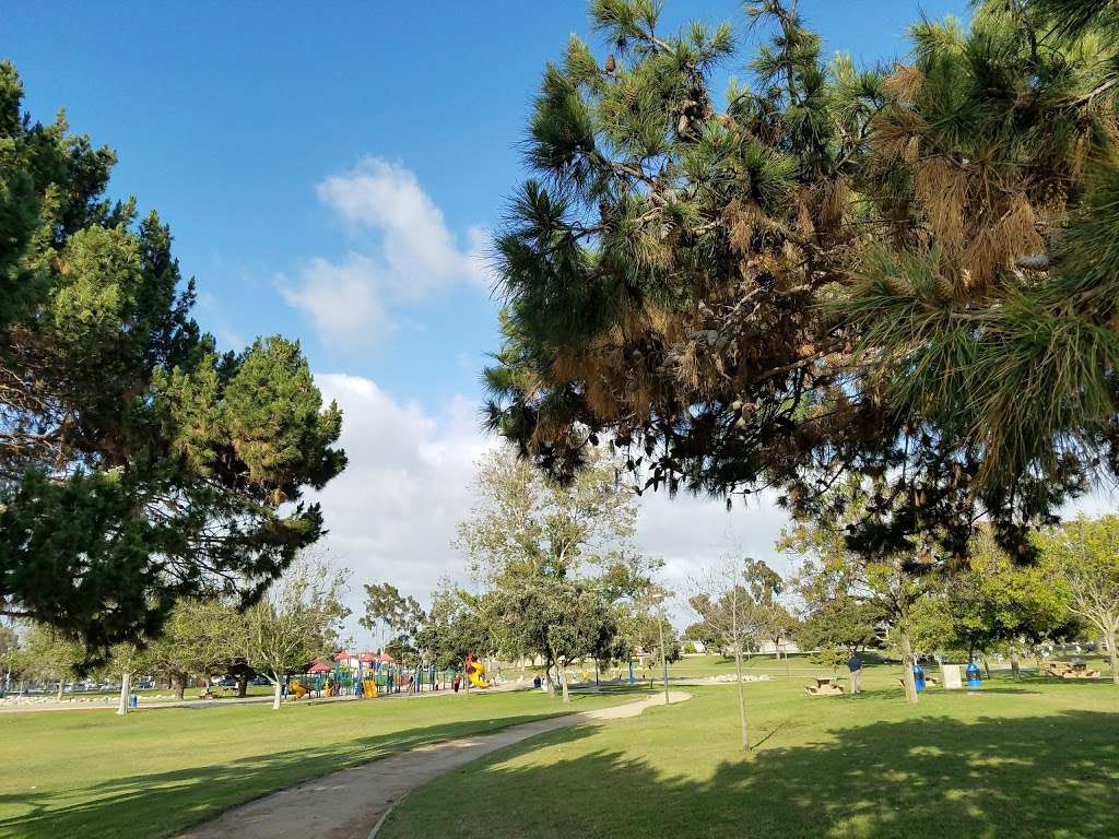 Columbia Regional Park | 4045 190th St, Torrance, CA 90504, USA | Phone: (310) 328-5310