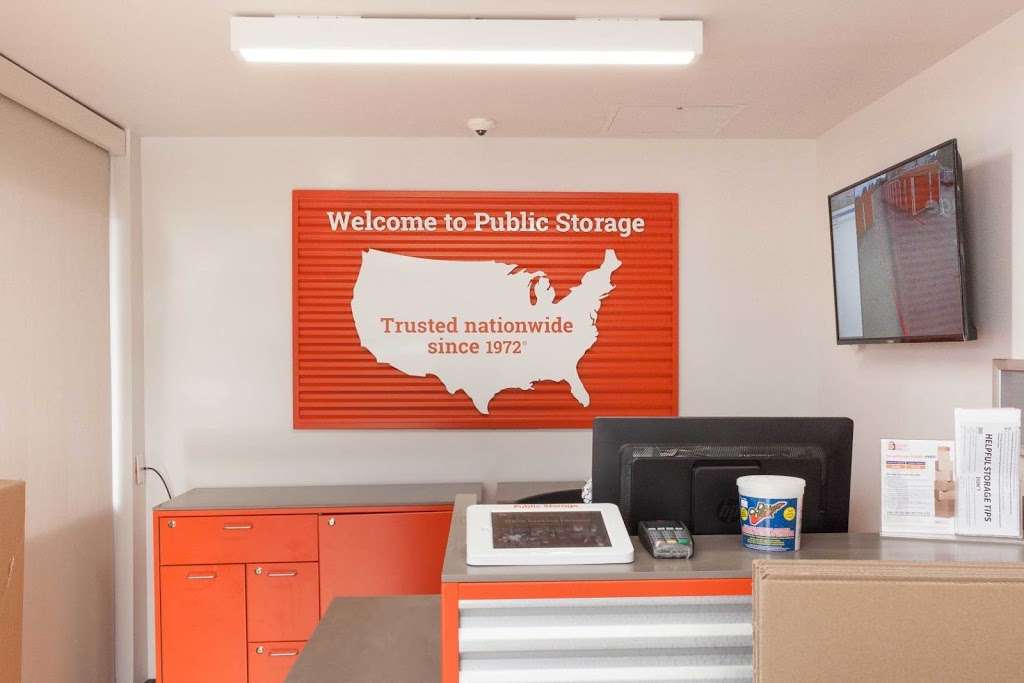 Public Storage | 3501 Country Club Rd N, Irving, TX 75062, USA | Phone: (972) 445-7303