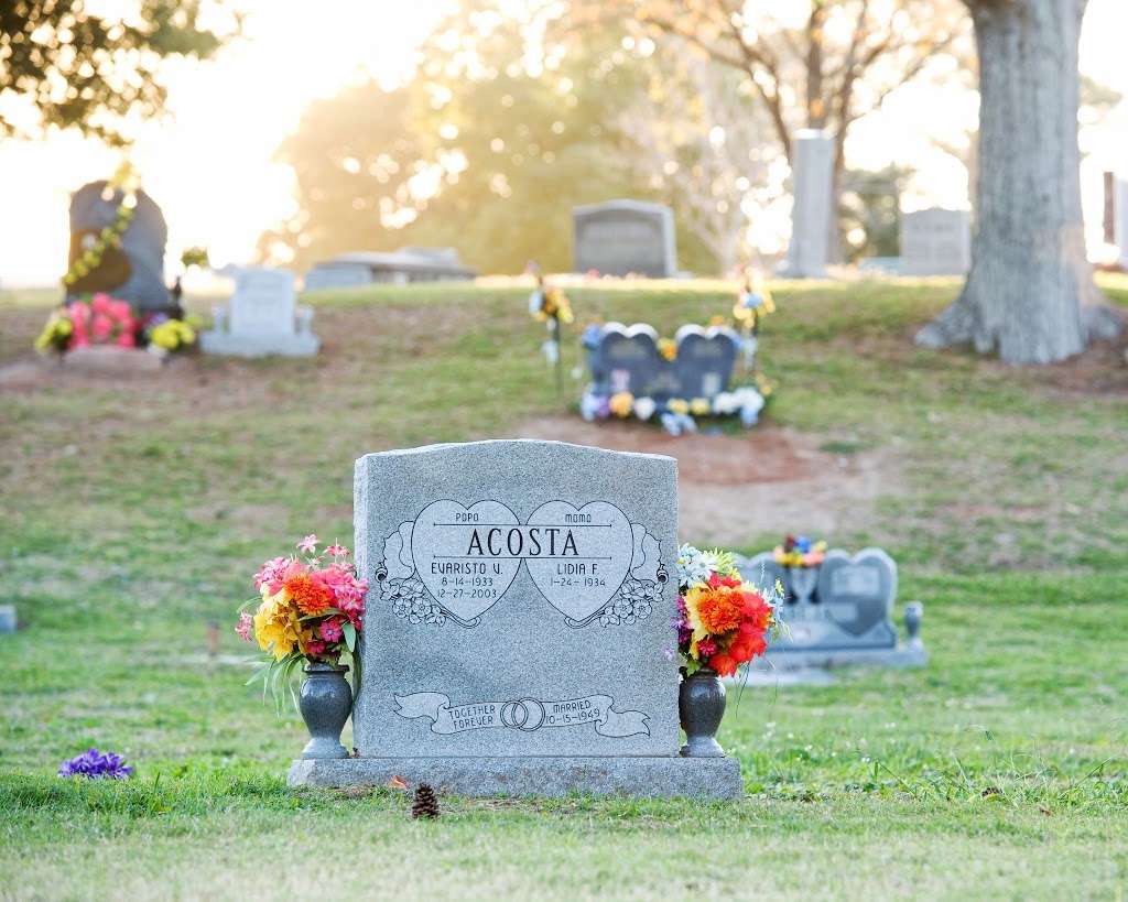 Hollywood Cemetery | 3506 N Main St, Houston, TX 77009, USA | Phone: (713) 227-5109