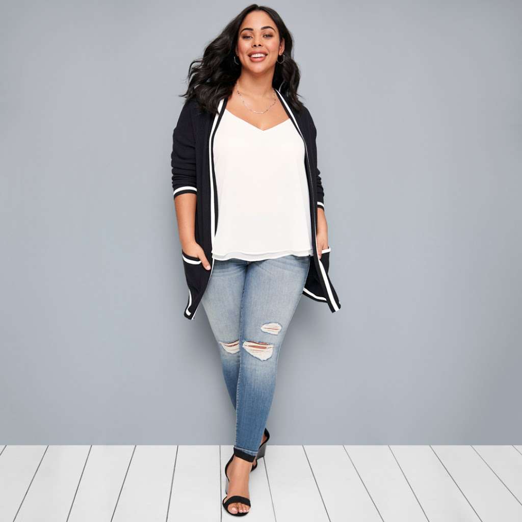 Torrid | 5512 New Fashion Way, Spc 105, Charlotte, NC 28278, USA | Phone: (704) 587-9700