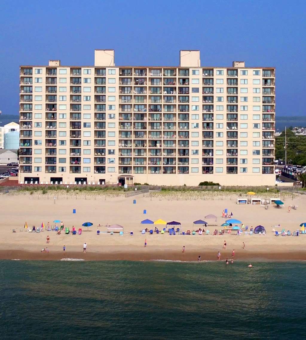 Marigot Beach Suites | 10002 Coastal Hwy, Ocean City, MD 21842, USA | Phone: (800) 638-2100