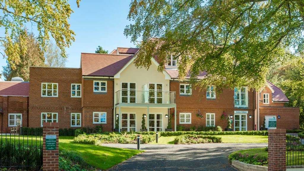 Langton House - Retirement Living - McCarthy & Stone | 126 Westhall Rd, Warlingham CR6 9HF, UK | Phone: 0800 310 0386