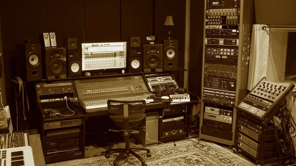 Element Recording Studios Kansas City | 1007 W 24 St, Kansas City, MO 64108, USA | Phone: (913) 645-5961