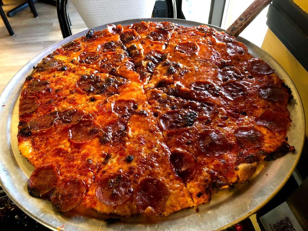 The Original Thin Crust Pizza Company | 306 Gatzmer Ave, Jamesburg, NJ 08831, USA | Phone: (732) 641-2041