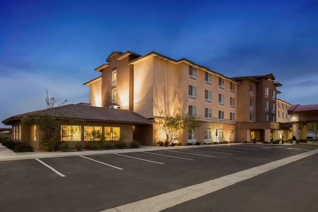 Ayres Hotel Barstow | 2812 Lenwood Rd, Barstow, CA 92311, USA | Phone: (760) 307-3121