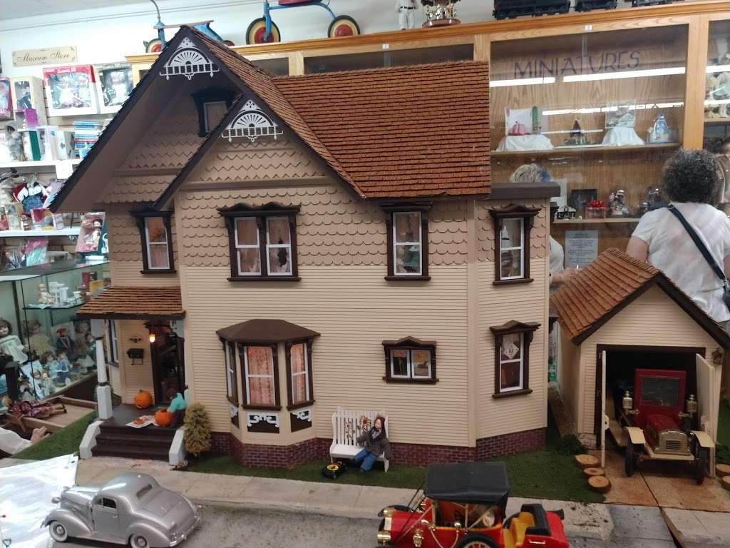 NC Museum of Dolls, Toys & Miniatures | 108 4th St, Spencer, NC 28159 | Phone: (704) 762-9359