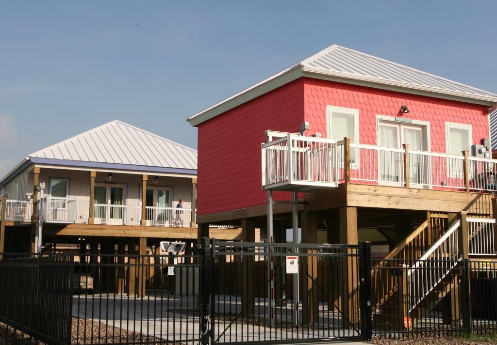 Cottages By the Bay | 4209 Gulfbreeze Blvd, Corpus Christi, TX 78402, USA | Phone: (361) 881-5100