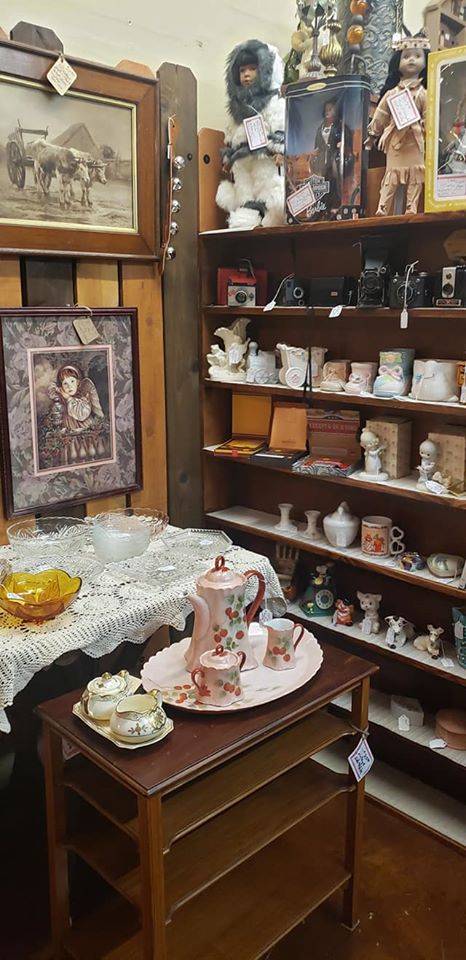 Generations Antiques & Artisans | 767 N West St, Wichita, KS 67203, USA | Phone: (316) 260-9589