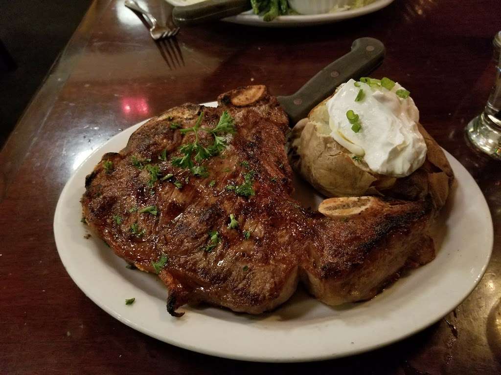 Schlesingers Steak House | 475 Temple Hill Rd, New Windsor, NY 12553, USA | Phone: (845) 561-1762