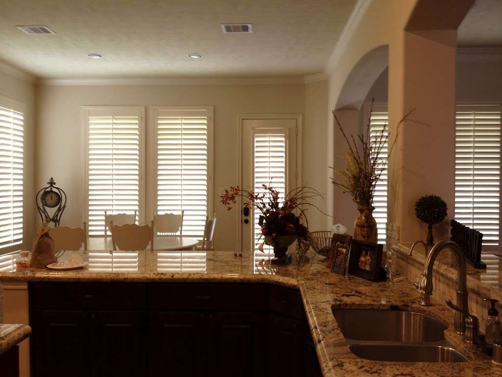 American Shutters Design | 12218 Jones Rd suite d, Houston, TX 77070, USA | Phone: (713) 265-7969