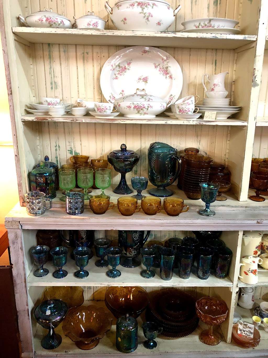 Mikes Antiques & Estate Sales | 212 W Main St, La Porte, TX 77571, USA | Phone: (713) 291-4875