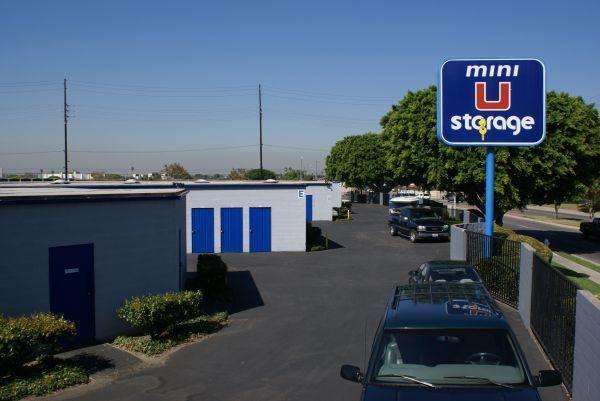 Mini U Storage | 8600 E Mississippi Ave, Denver, CO 80247 | Phone: (303) 337-7163