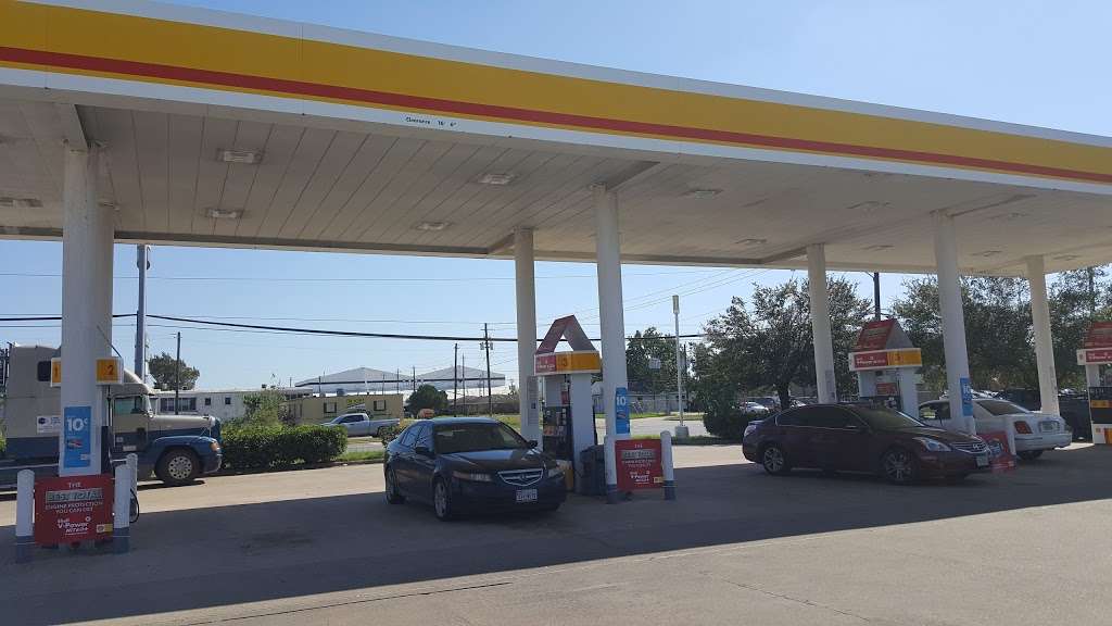 Hobby Gas Station | 8250 Telephone Rd, Houston, TX 77061, USA | Phone: (713) 640-1401