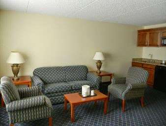 Days Hotel West Chester- Brandywine Valley | 943 S High St, West Chester, PA 19382 | Phone: (610) 692-1900