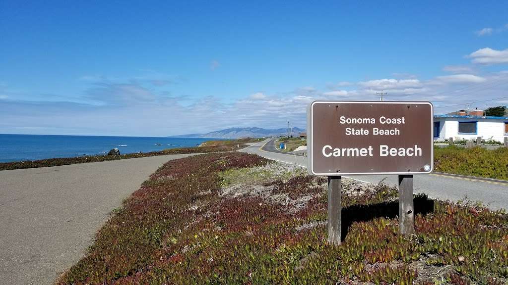 Carmet Beach Parking | 4721-4741 Shoreline Hwy, Bodega Bay, CA 94923, USA