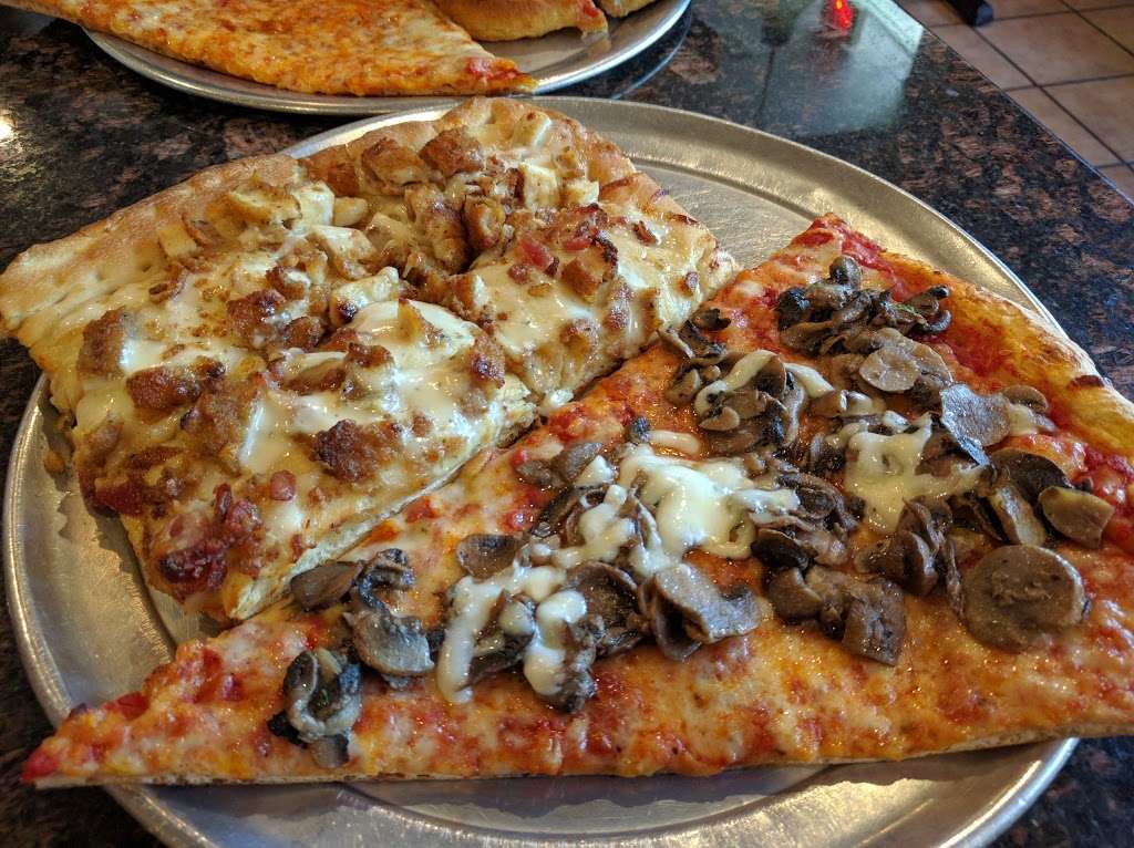 Amalfi Pizzeria & Restaurant | 220 NY-32, Central Valley, NY 10917, USA | Phone: (845) 928-1103