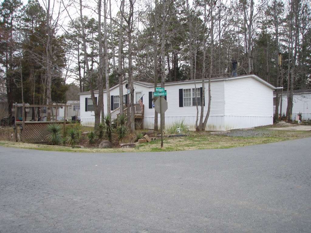 Kingswood Mobile Home Park | 315 Malcolm Ln, Charlotte, NC 28213 | Phone: (704) 596-8850