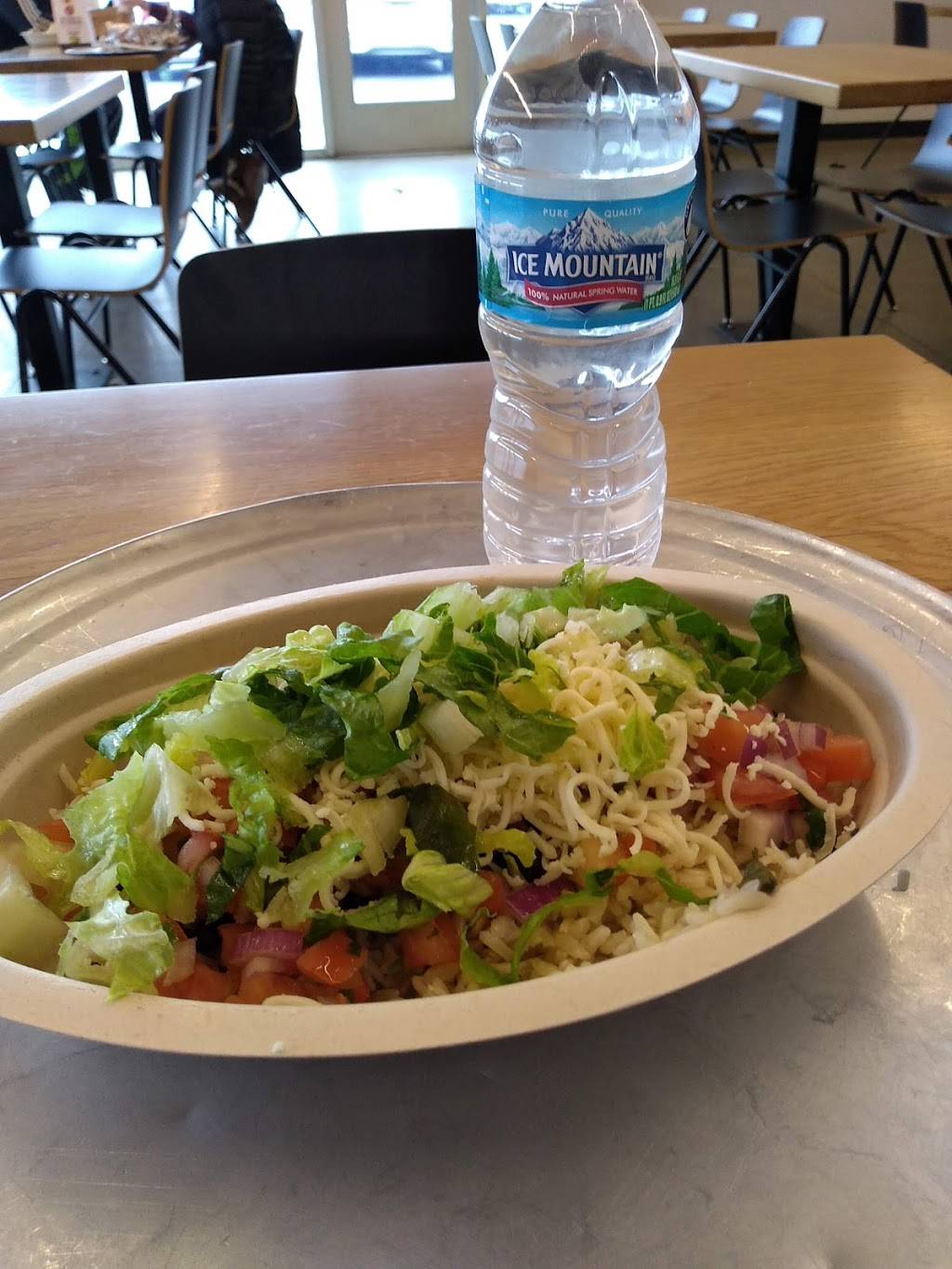 Chipotle Mexican Grill | 3019 Meadow Pond Ct, Grove City, OH 43123, USA | Phone: (614) 875-1262