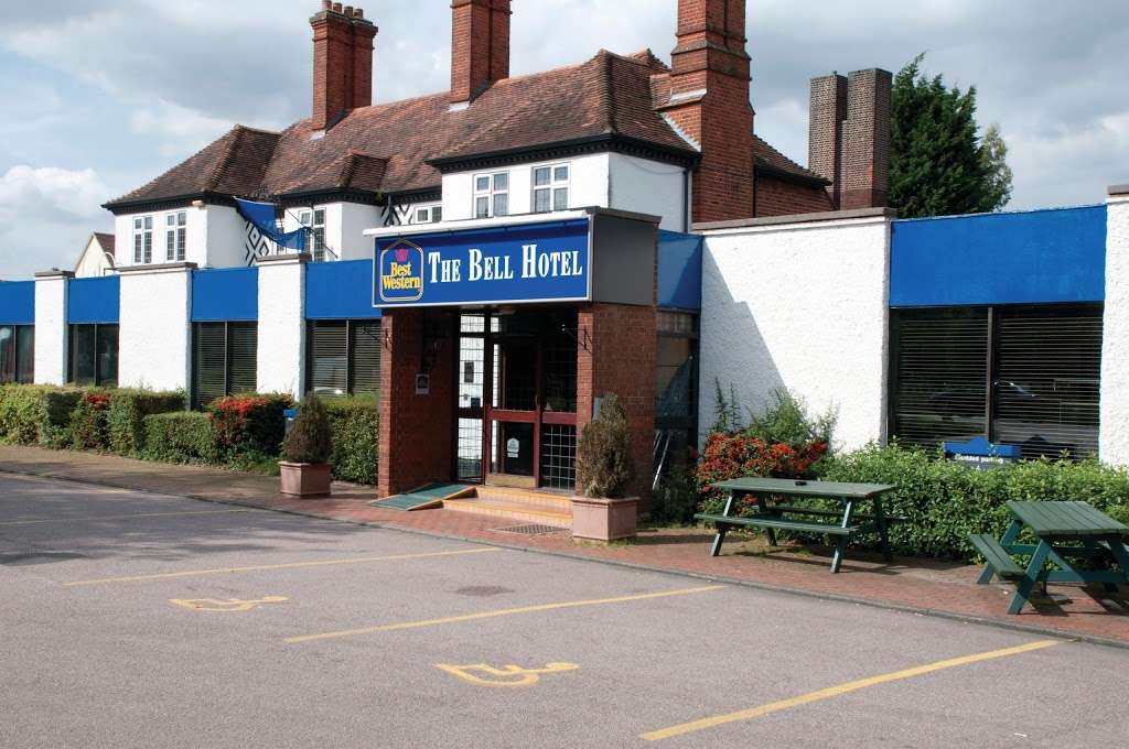 The Bell Hotel Epping | Bell Cottage, High Rd, Epping CM16 4DG, UK | Phone: 01992 573138