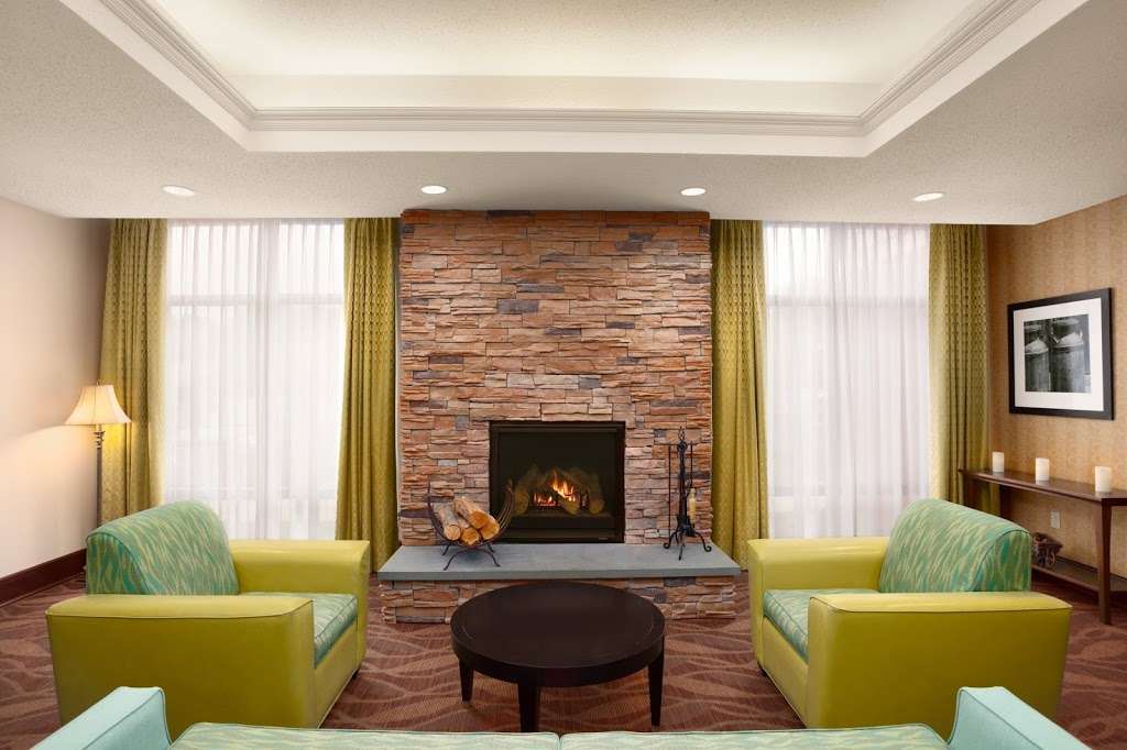 Hampton Inn Quakertown | 1915 PA-663, Quakertown, PA 18951, USA | Phone: (215) 536-7779