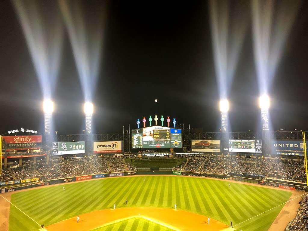 Comiskey Park | Lot E - U.S. Cellular Field, Princeton Ave, Chicago, IL 60616, USA | Phone: (312) 674-1000