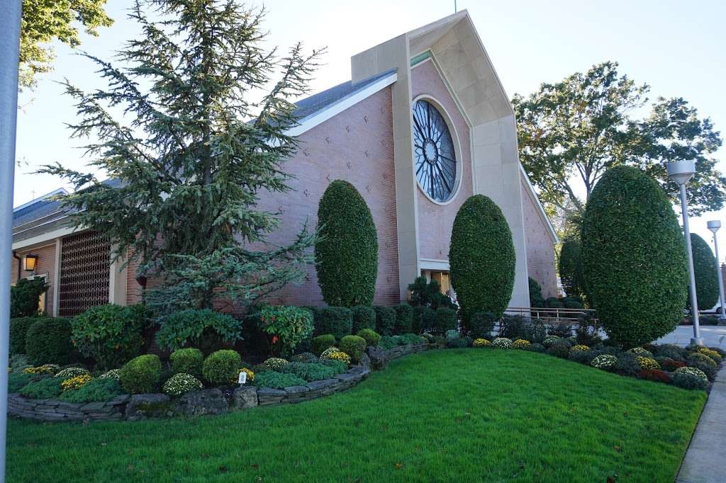 St Rose of Lima Church 2 Bayview Ave, Massapequa, NY 11758, USA