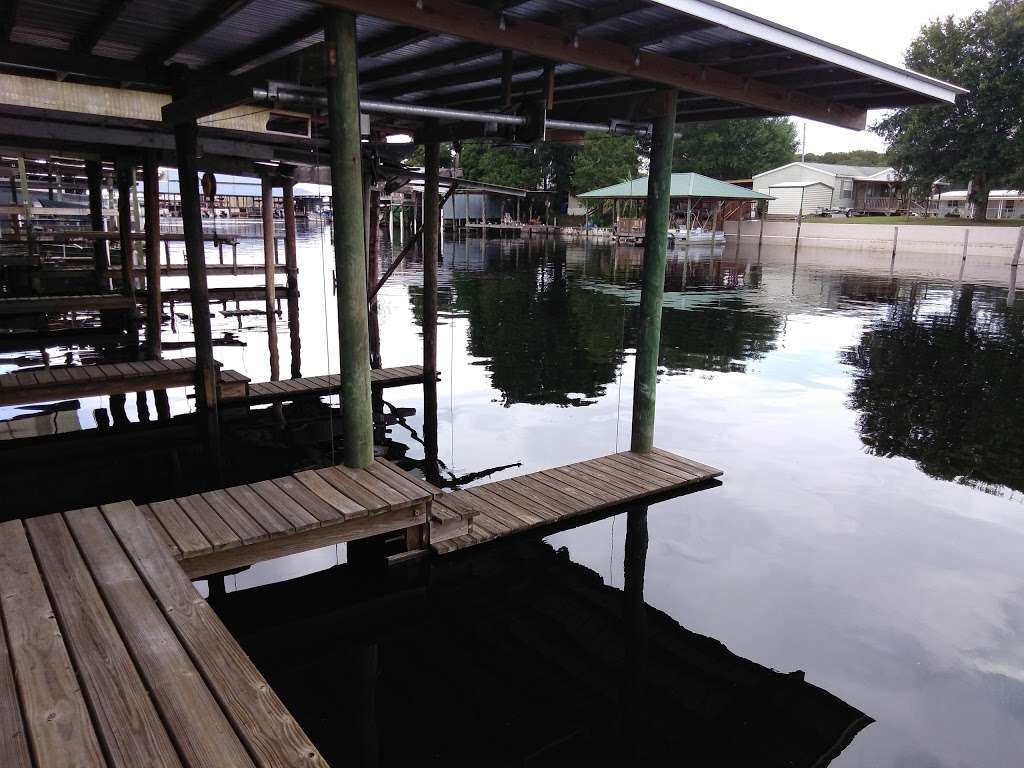 Lake Hatcineha Resort and RV Park | 151 Catfish St, Haines City, FL 33844, USA | Phone: (863) 242-0174