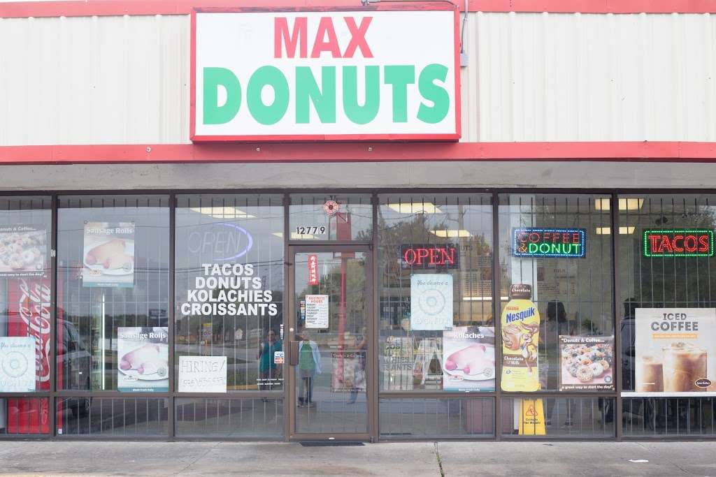 Max Donuts | 12779 Windfern Rd, Houston, TX 77064 | Phone: (281) 707-9189