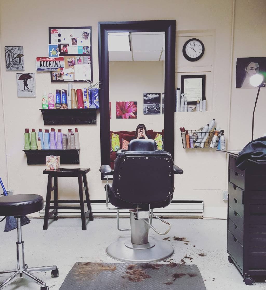 the BENCH salon & gifts | 3302 W Overland Rd, Boise, ID 83705, USA | Phone: (208) 713-2242