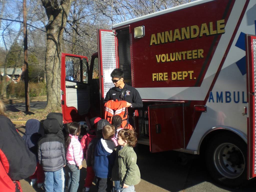 Annandale Play-Care | 5100-A, Ravensworth Rd, Annandale, VA 22003, USA | Phone: (703) 642-9207