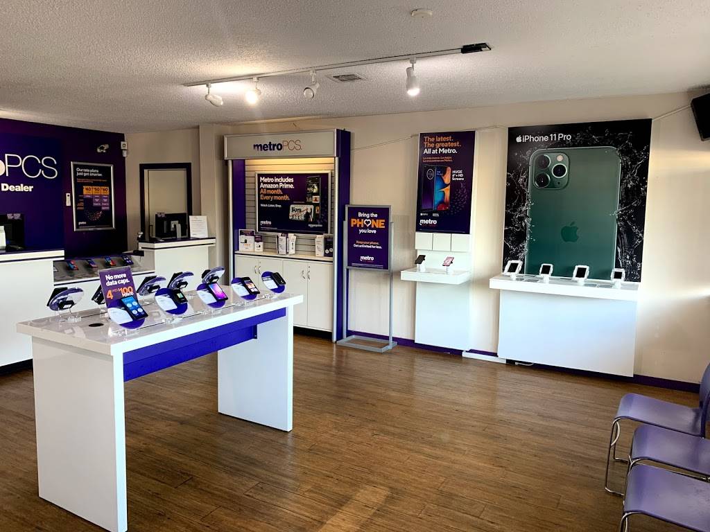 Metro by T-Mobile | 1934 W Mississippi Ave, Denver, CO 80223, USA | Phone: (303) 474-4116